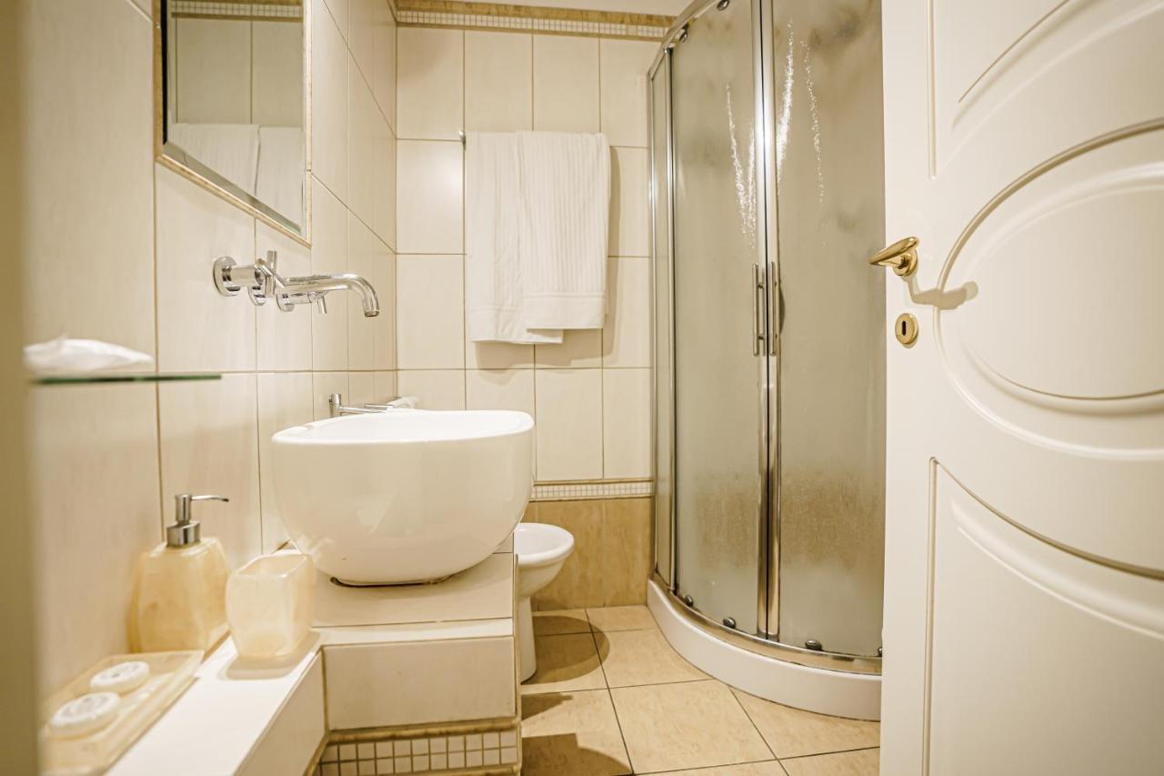 Casa Riz Apartment โรม ภายนอก รูปภาพ